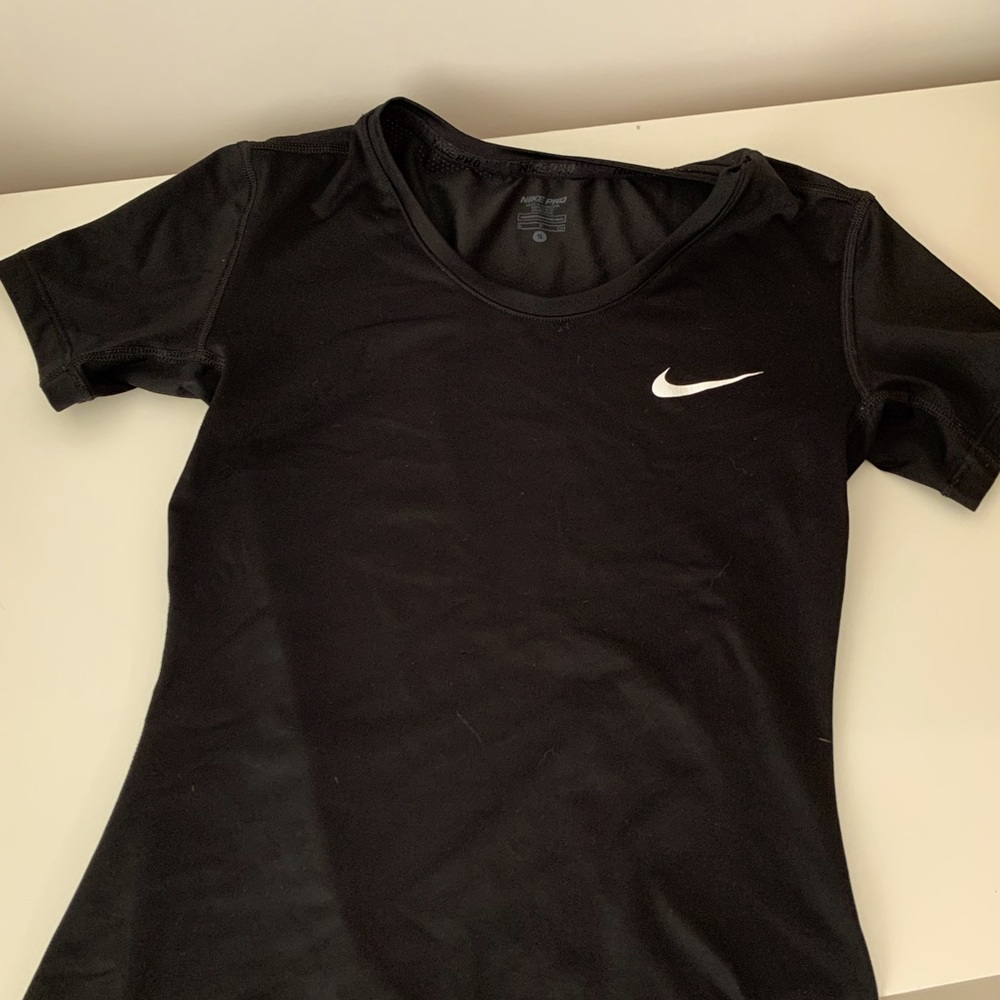 Nike dry fit top